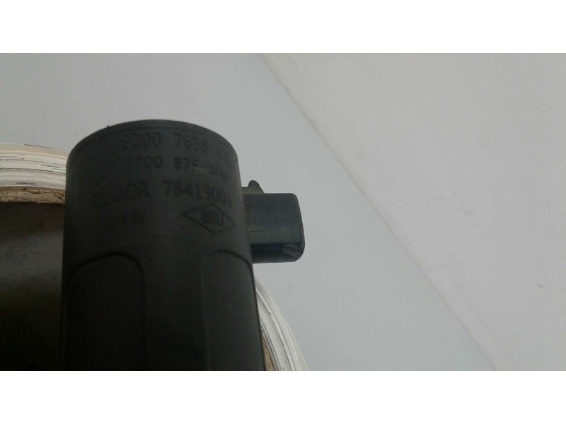 Recambio de bobina encendido para renault megane ii berlina 5p confort dynamique referencia OEM IAM 8200765882  