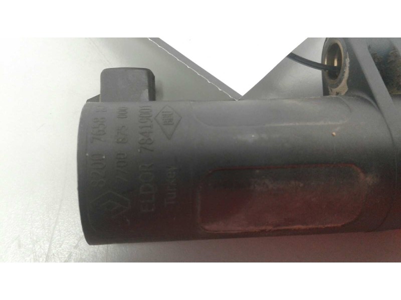 Recambio de bobina encendido para renault megane ii berlina 5p confort dynamique referencia OEM IAM 8200765882  