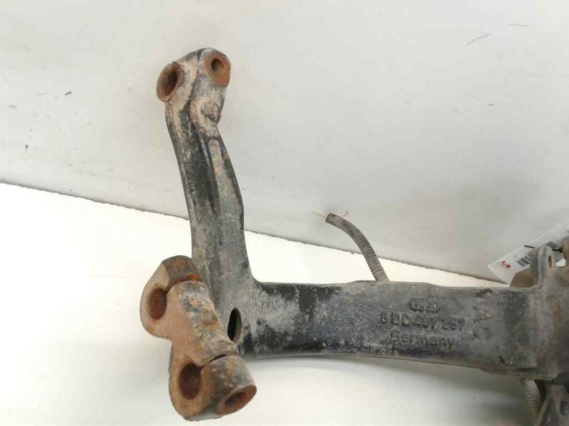 Recambio de mangueta delantera izquierda para volkswagen passat berlina (3b2) comfortline referencia OEM IAM 8D0407257 Y8772 