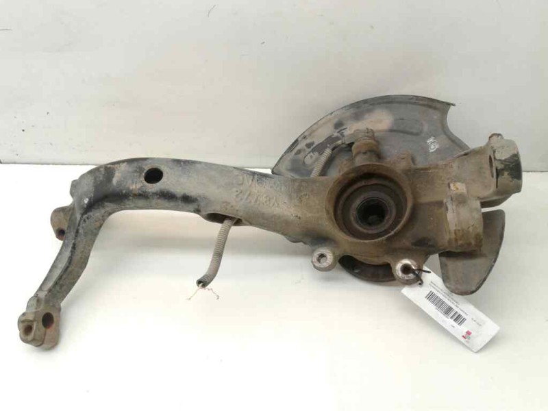 Recambio de mangueta delantera izquierda para volkswagen passat berlina (3b2) comfortline referencia OEM IAM 8D0407257 Y8772 