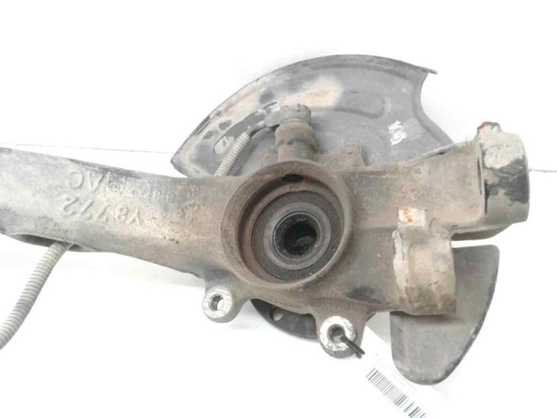 Recambio de mangueta delantera izquierda para volkswagen passat berlina (3b2) comfortline referencia OEM IAM 8D0407257 Y8772 