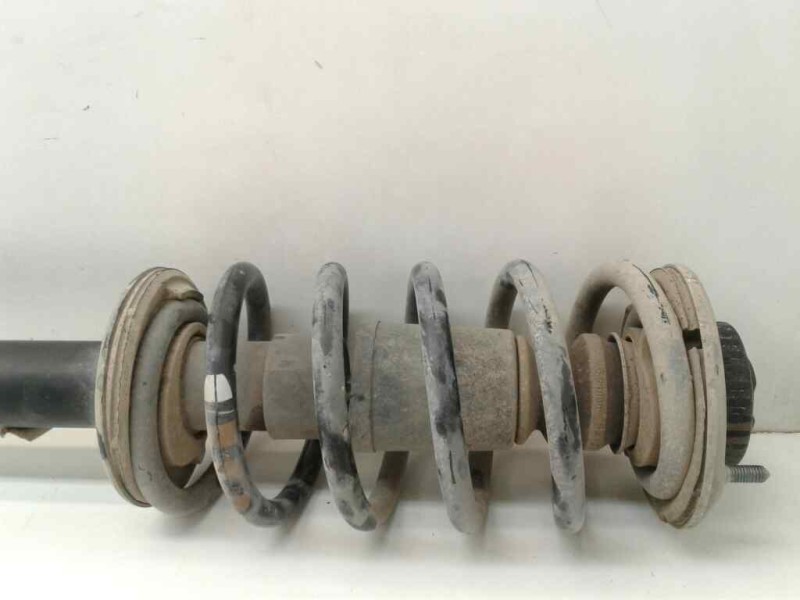 Recambio de amortiguador delantero derecho para volkswagen passat berlina (3b2) comfortline referencia OEM IAM 814903556672 EKT1