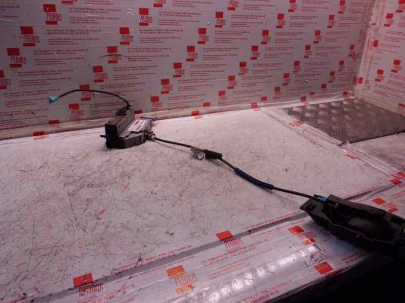 Recambio de cerradura puerta delantera derecha para citroen c4 berlina 1.6 16v hdi referencia OEM IAM   123860