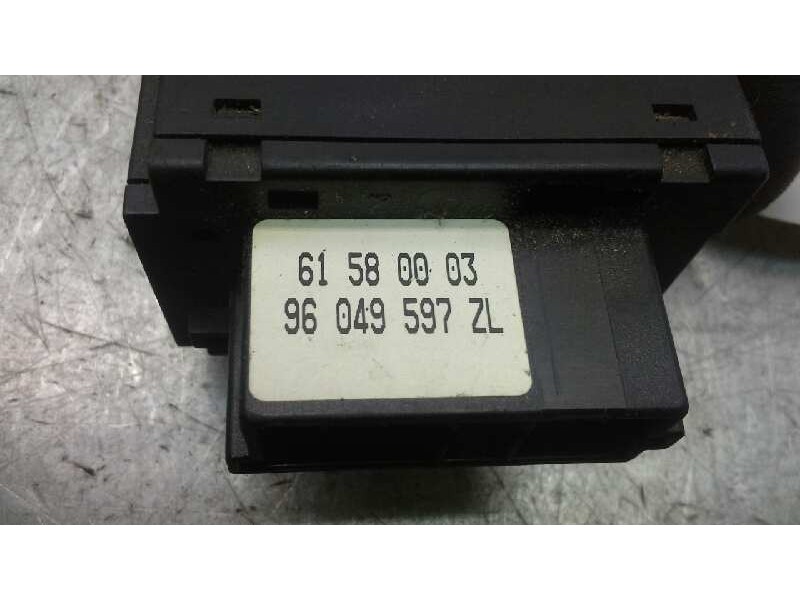 Recambio de mando limpia para peugeot 206 berlina xs referencia OEM IAM 6239G6  