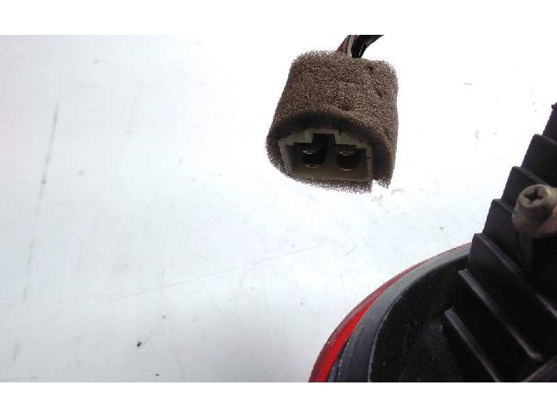 Recambio de piloto trasero derecho para daewoo lanos se referencia OEM IAM 9F24A  