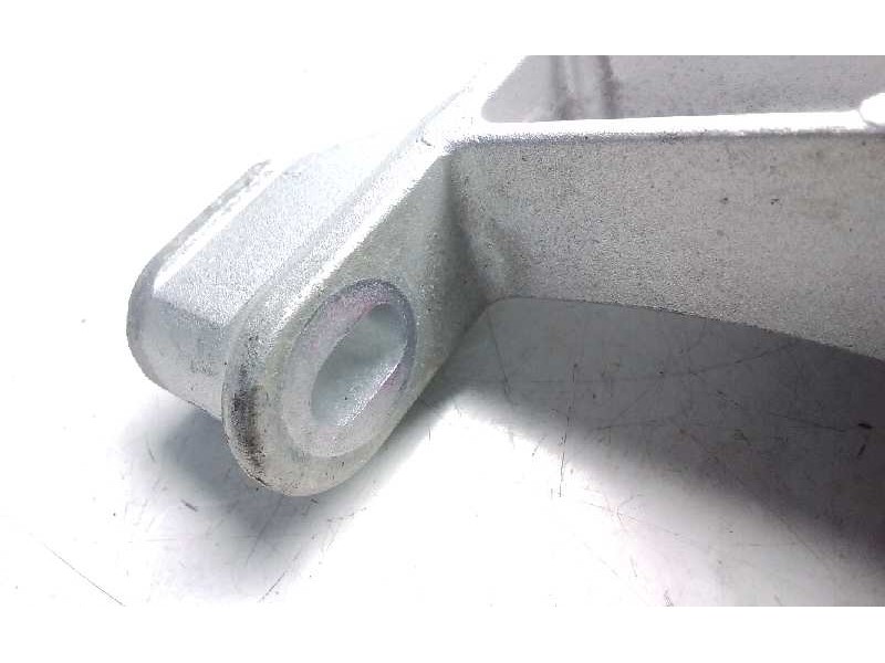 Recambio de soporte motor para mazda cx-30 referencia OEM IAM   