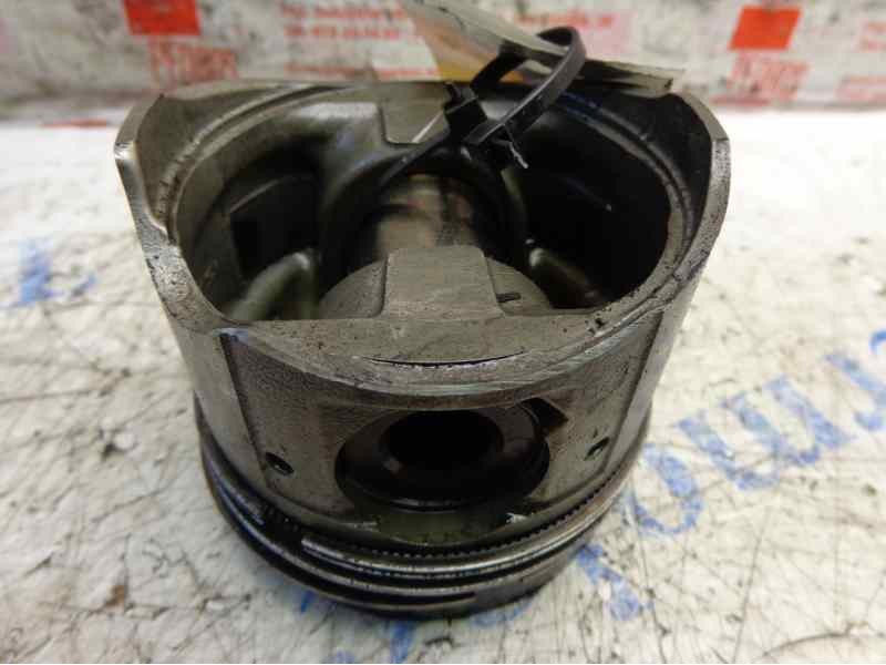 Recambio de piston para opel astra f berlina 1.7 turbodiesel cat (x 17 dtl / 2h8) referencia OEM IAM   