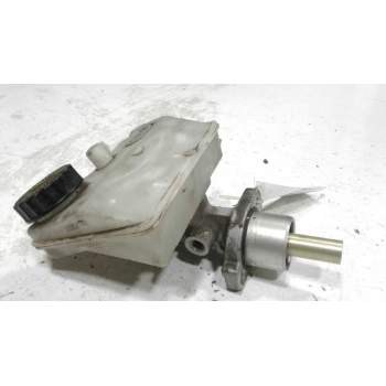Recambio de bomba freno para peugeot 206 berlina xn referencia OEM IAM 076FA0  