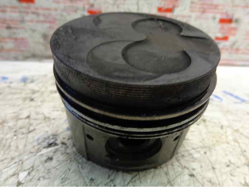 Recambio de piston para opel astra f berlina 1.7 turbodiesel cat (x 17 dtl / 2h8) referencia OEM IAM   