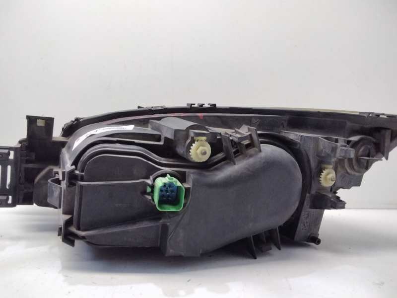 Recambio de faro derecho para ford mondeo berlina (ge) ambiente referencia OEM IAM 1435619  