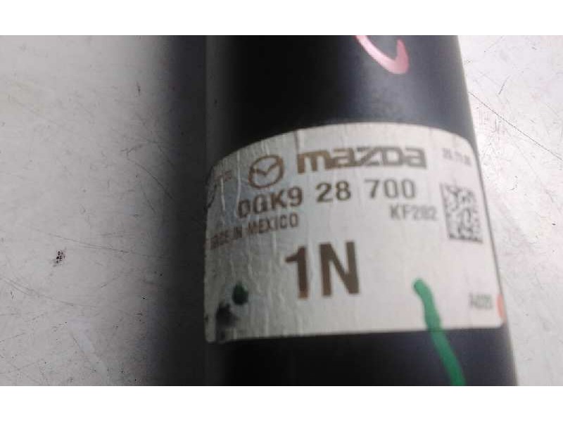 Recambio de amortiguador trasero izquierdo para mazda cx-30 referencia OEM IAM DGK928700  