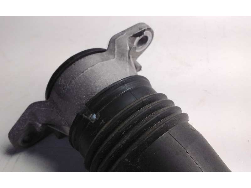 Recambio de amortiguador trasero izquierdo para mazda cx-30 referencia OEM IAM DGK928700  