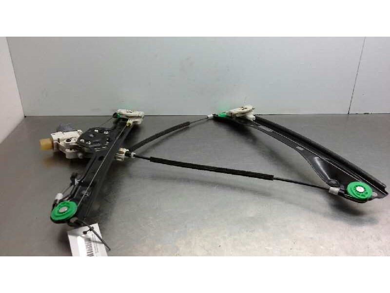 Recambio de elevalunas delantero derecho para bmw serie 1 berlina (e81/e87) 120d referencia OEM IAM 51337138466  