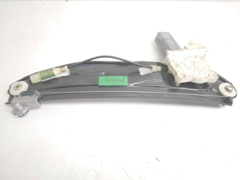 Recambio de elevalunas trasero derecho para bmw serie 7 (e65/e66) 730d referencia OEM IAM 7138864E  