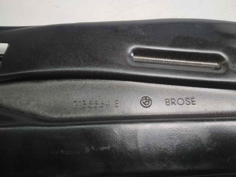 Recambio de elevalunas trasero derecho para bmw serie 7 (e65/e66) 730d referencia OEM IAM 7138864E  