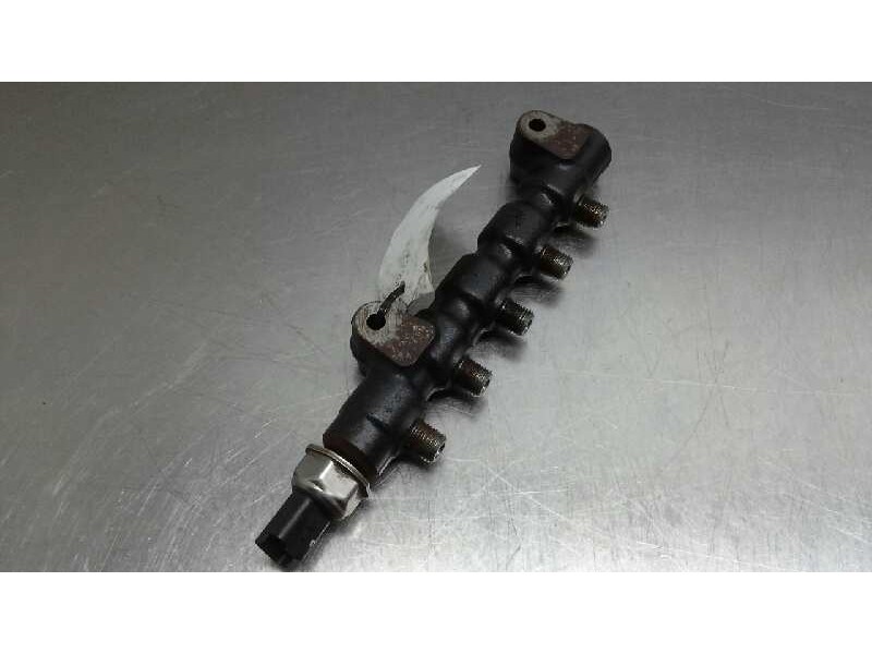 Recambio de rampa inyectora para peugeot 308 sw 1.6 16v hdi referencia OEM IAM 9654592680 9H02 