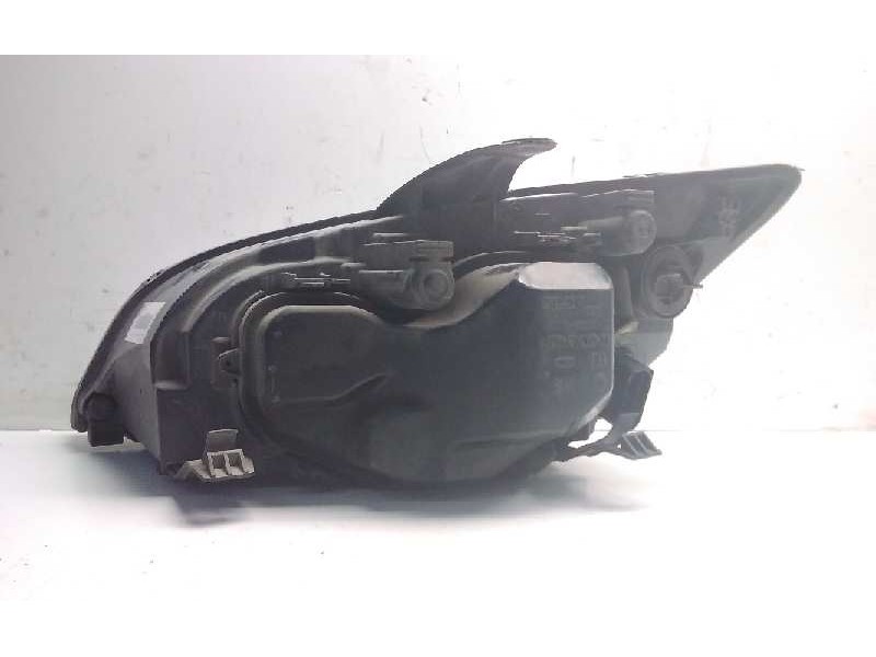 Recambio de faro derecho para ford focus berlina (cap) ghia referencia OEM IAM 4M5113W029AC  