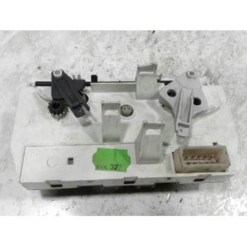 Recambio de mando calefaccion aire acondicionado para peugeot 206 berlina xn referencia OEM IAM 64138  