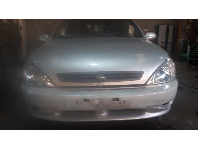 kia rio del año 2002