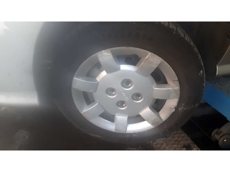 kia rio del año 2002