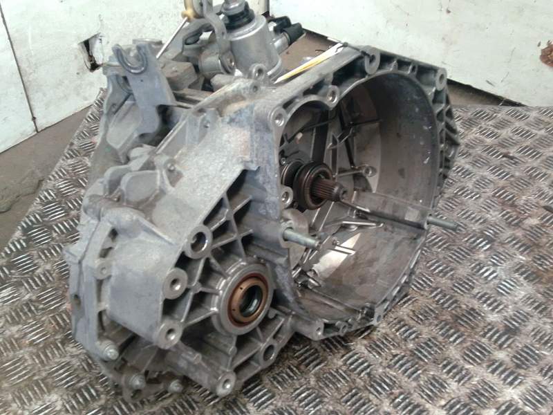 Recambio de caja cambios para opel insignia a sedán (g09) 2.0 cdti (69) referencia OEM IAM 55561696  