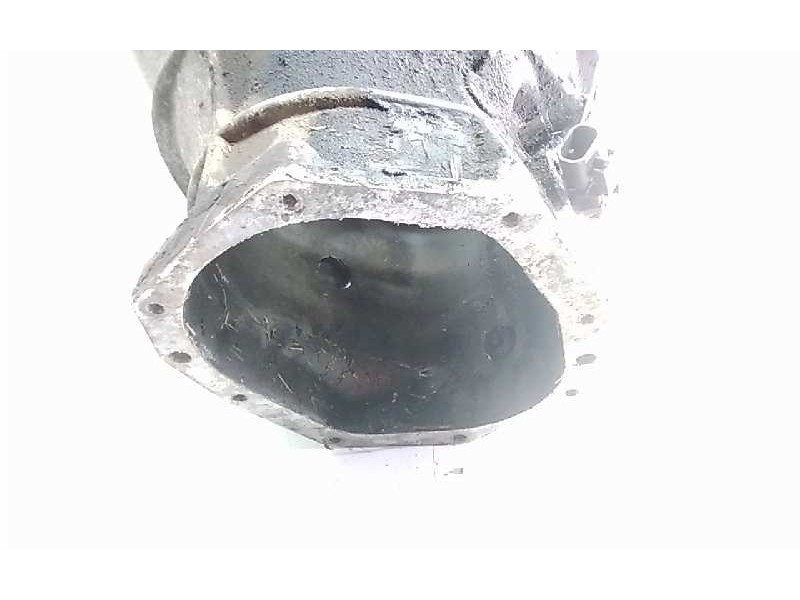 Recambio de campana caja cambios para nissan terrano (wd21) referencia OEM IAM 2832  