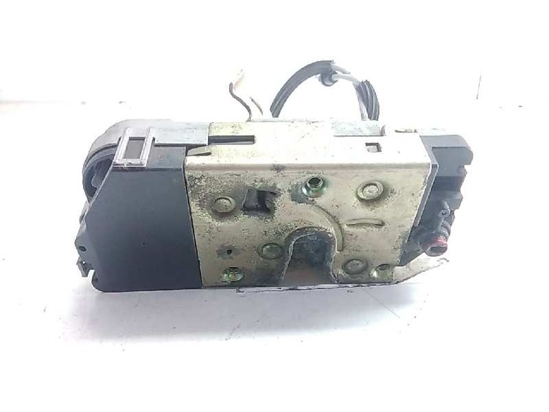 Recambio de cerradura puerta trasera derecha para peugeot 307 (s1) xs referencia OEM IAM 9138A4  