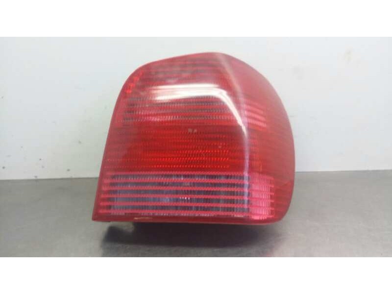 Recambio de piloto trasero derecho para volkswagen polo berlina (6n2) trendline referencia OEM IAM 6N0945096H  