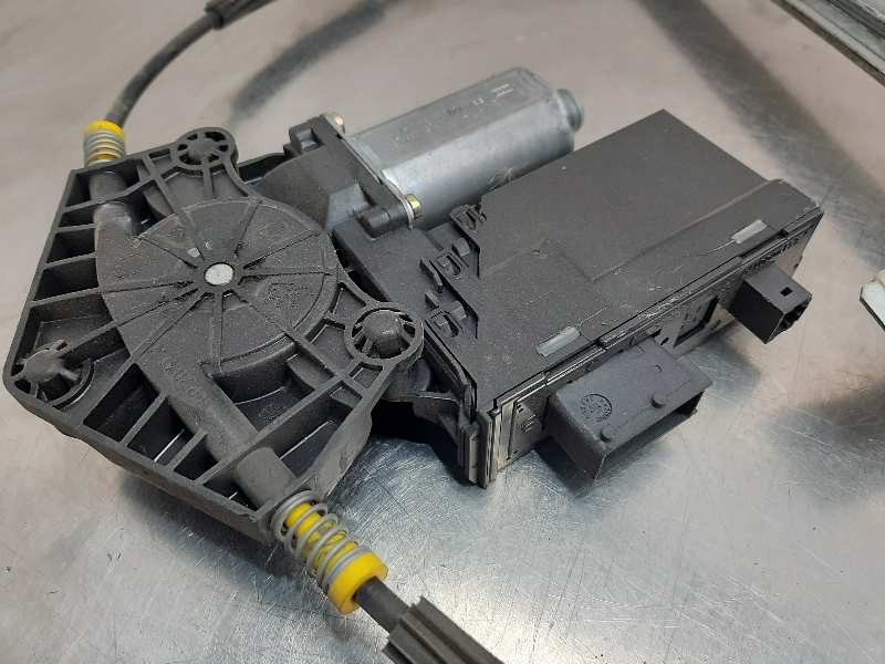 Recambio de elevalunas delantero izquierdo para peugeot 307 (s1) xs referencia OEM IAM 9221K0  