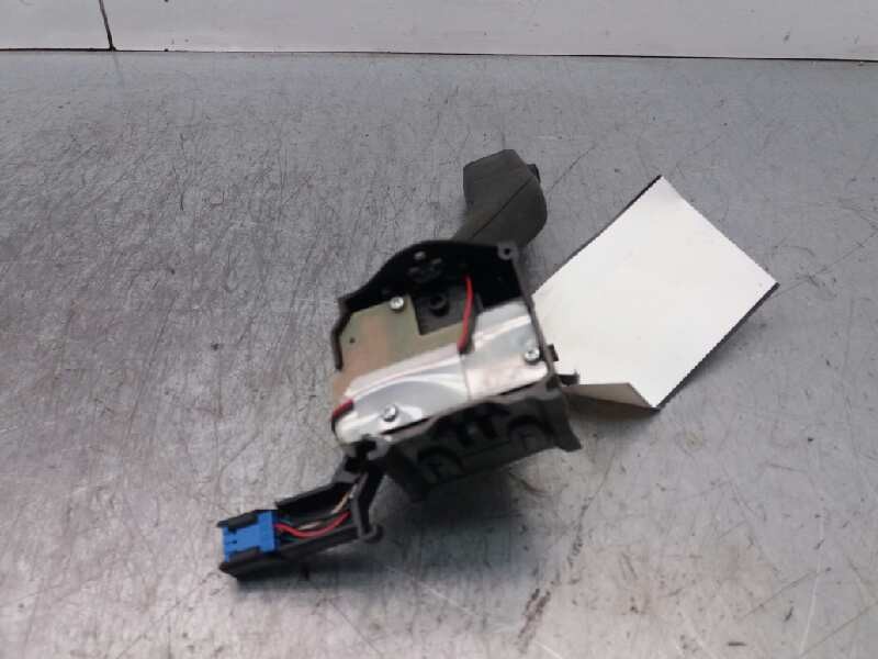 Recambio de mando limpia para seat leon (1p1) sport limited referencia OEM IAM 1K0953519H9B9  