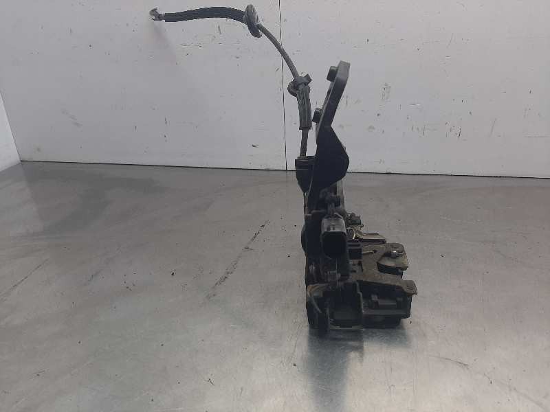 Recambio de cerradura puerta trasera izquierda para volkswagen passat berlina (3b2) comfortline referencia OEM IAM 3B4839015AL  
