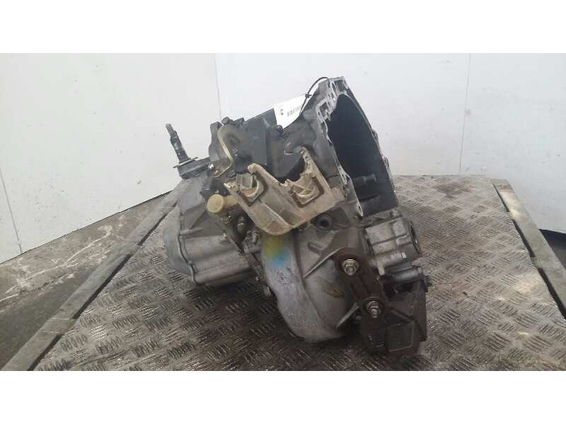 Recambio de caja cambios para citroen c4 berlina sx referencia OEM IAM 20DM69  