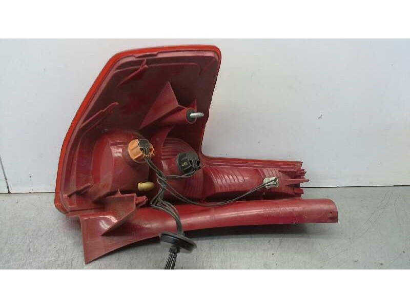 Recambio de piloto trasero derecho para citroen c4 berlina sx referencia OEM IAM 6351T8  