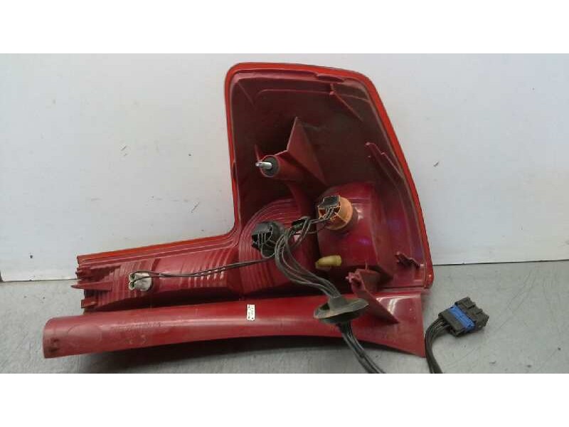 Recambio de piloto trasero izquierdo para citroen c4 berlina sx referencia OEM IAM 6350T8  