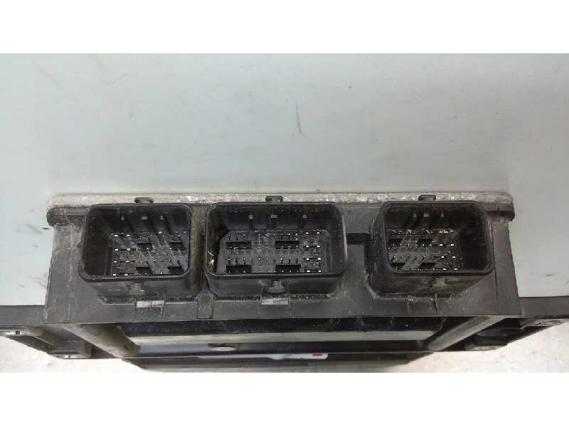 Recambio de centralita motor uce para renault megane ii berlina 5p confort expression referencia OEM IAM 8200498188 216 