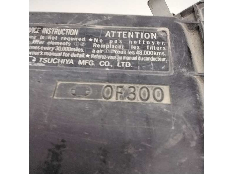 Recambio de caja filtro de aire para nissan terrano/terrano.ii (r20) 2.4 cat referencia OEM IAM 0F300  
