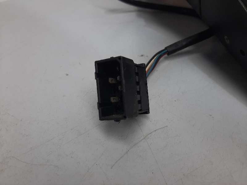 Recambio de retrovisor derecho para volkswagen passat berlina (3b2) comfortline referencia OEM IAM   