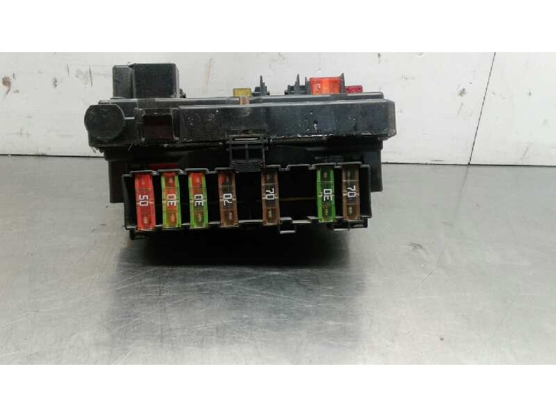 Recambio de caja fusibles para peugeot 307 (s1) xr referencia OEM IAM 9646405180  
