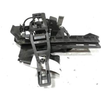 Recambio de cerradura puerta trasera izquierda para ford focus berlina (cap) ambiente (d) referencia OEM IAM 5041667  