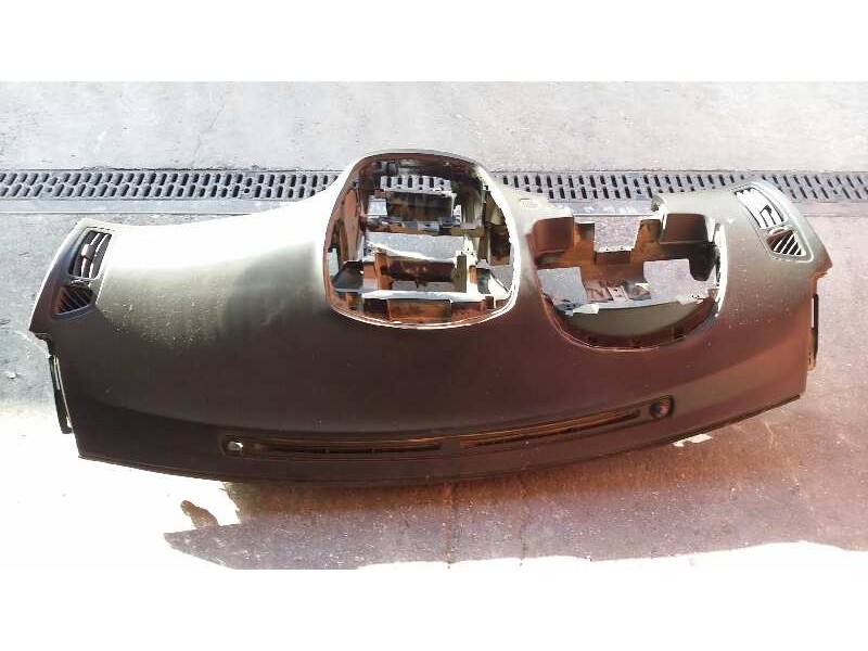 Recambio de salpicadero para kia cee´d 1.6 crdi cat referencia OEM IAM   