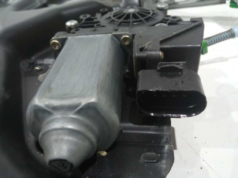 Recambio de elevalunas delantero derecho para audi a6 berlina (c4) 2.5 tdi referencia OEM IAM 050719603496  