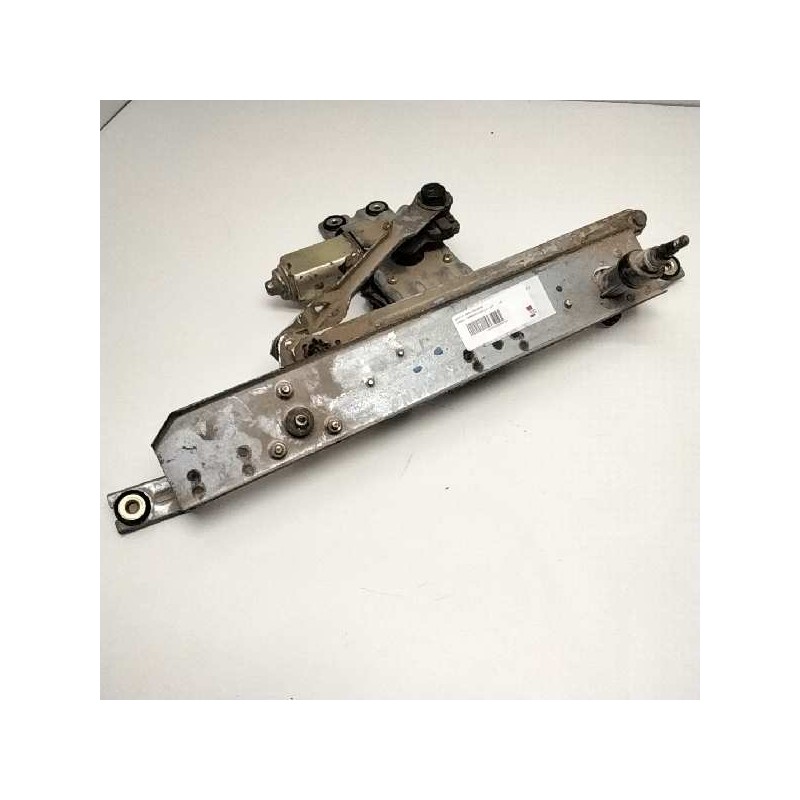 Recambio de motor limpia trasero para nissan terrano (wd21) 2.4 cat referencia OEM IAM   