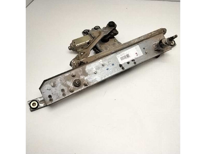 Recambio de motor limpia trasero para nissan terrano (wd21) 2.4 cat referencia OEM IAM   