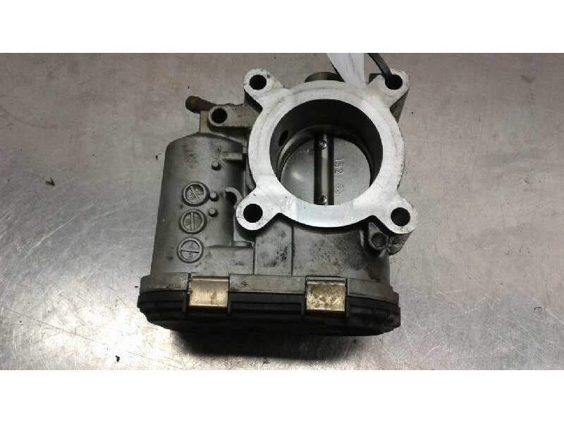 Recambio de cuerpo de mariposa para seat ibiza (6k1) select referencia OEM IAM 030133062A  