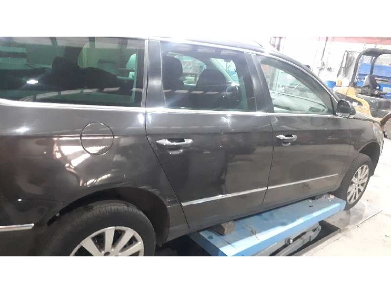 volkswagen passat variant (3c5) del año 2010