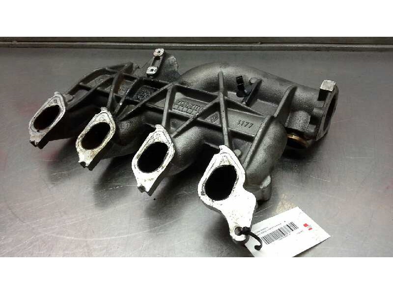 Recambio de colector admision para renault scenic ii confort dynamique referencia OEM IAM 8200272607  