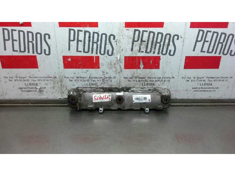 Recambio de tapa balancines para renault scenic ii confort dynamique referencia OEM IAM 8200303546  