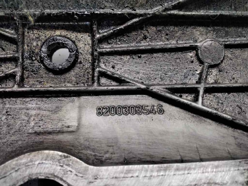 Recambio de tapa balancines para renault scenic ii confort dynamique referencia OEM IAM 8200303546  