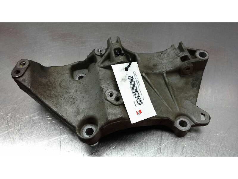 Recambio de soporte alternador para renault scenic ii confort dynamique referencia OEM IAM 8200100148  
