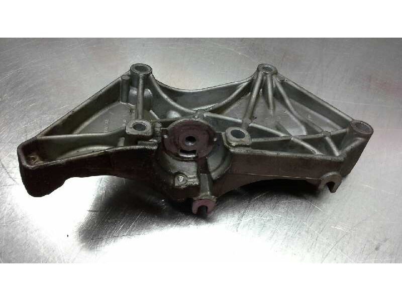Recambio de soporte alternador para renault scenic ii confort dynamique referencia OEM IAM 8200100148  